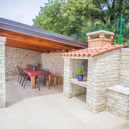 Villa Hope 2 *
